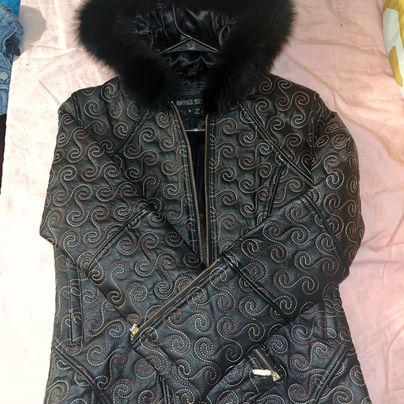 Kids Coats - Picture 3 of 4